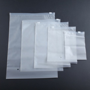 <span class=keywords><strong>Sac</strong></span> d'emballage en plastique givré personnalisé mat imprimé PE fermeture à glissière poly curseur fermeture à glissière pour vêtements vêtements - Product Image 6
