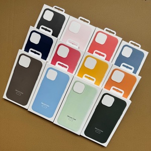 Coque en silicone tendance de luxe pour iPhone 17 Pro Max – Housse de protection personnalisée en silicone liquide magnétique souple - Product Image 4