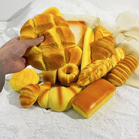 Jouet Squishy en forme de pain à remontée lente, avec logo personnalisé OEM, simulation réaliste, en PU souple, anti-stress, pour garçons, vente en gros, commande en gros
