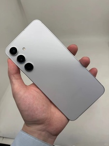 Venta al por Mayor Sam Gala//xy S24+ 5G 6.7" QHD+ 120Hz AMOLED 50MP OIS 12GB 256GB 4900mAh 45W S24+ para Negocios IP68 Desbloqueado de Fábrica - Product Image 1