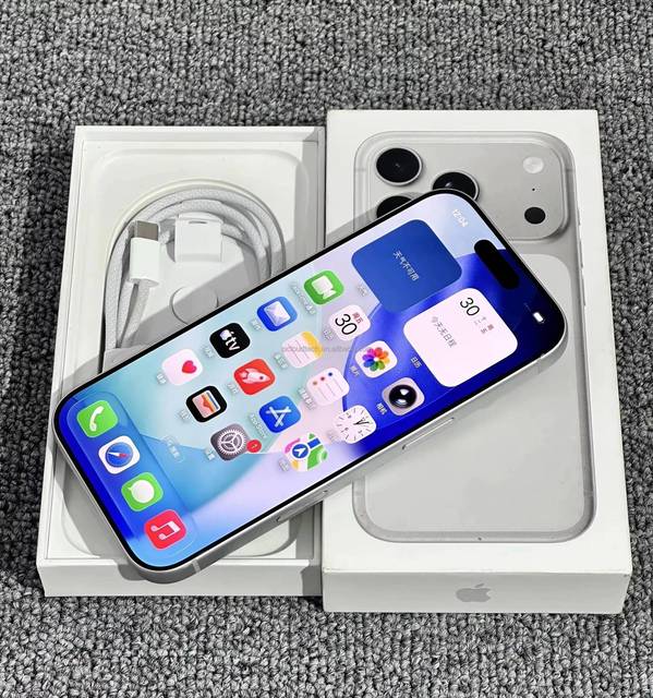 Hot-selling new mobile phone Promax US version unlocked, suitable for Phone17Pro 256GB/512GB/1TB 6.9inch Mobile Phone 17 Pro Max
