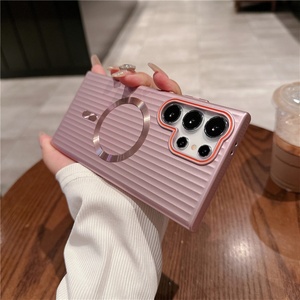 เคสโทรศัพท์ใสแบบใหม่ ดีไซน์หรูหรา สำหรับ Samsung S25 Ultra S24 S23 S22 พร้อมแม่เหล็ก - Product Image 6