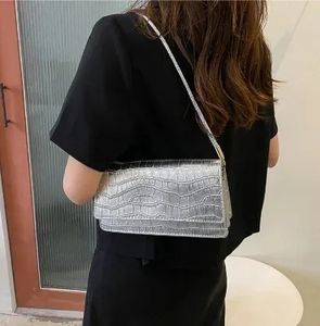 Sac à main de luxe pour femme en cuir PU I-0177, sac à main tendance pour femmes, sac à main de créateur - Product Image 6