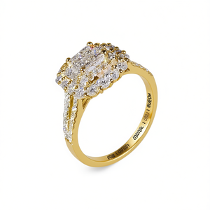 Anello di fidanzamento con diamanti di lusso da donna con diamanti naturali taglio principessa in rame placcato oro giallo Q357 - Product Image 1
