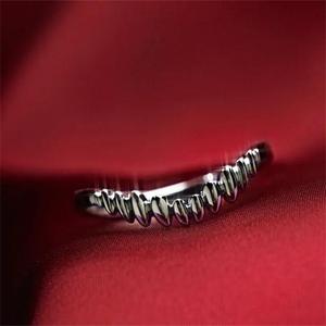 Juego de Cosplay de Halloween <span class=keywords><strong>Baldur</strong></span>'<span class=keywords><strong>s</strong></span> <span class=keywords><strong>Gate</strong></span> The Vampire Bite of Astarion 2PCS Split Ring Juego de anillos ajustables - Product Image 6