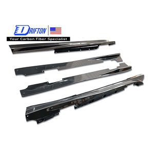 Ensemble de jupes latérales en fibre de carbone style VRS 2017 avec sous-bord pour Nissan GTR R35 Kit de carrosserie - Product Image 1