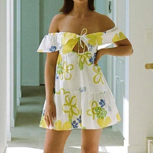 Vestido de Verano de Alta Calidad con Hombros Descubiertos, Diseño de Vestido con Estampado Polinesio, Vestido Corto Personalizado 100% Lino - Product Image 2