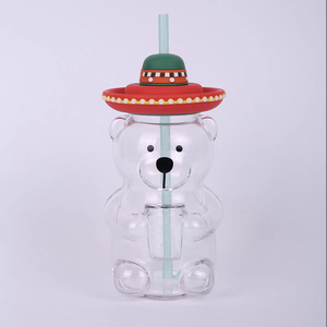 <span class=keywords><strong>Tazza</strong></span> in Vetro a Forma di <span class=keywords><strong>Orso</strong></span> Personalizzata OEM ODM con Coperchio e Cannuccia per Ordini all'Ingrosso - Product Image 1