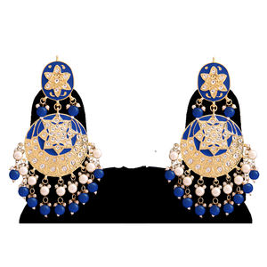 Boucles d'oreilles pendantes ethniques, ornées de perles, base en alliage durable, conçues pour les tenues de soirée, les tenues de mariée, bijoux pour femmes - Product Image 6