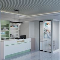 Étagère en bois et verre moderne sur mesure pour l'aménagement intérieur de pharmacie, présentoir gondole médical, support d'étagère pour pharmacie