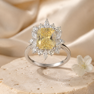 Anello da Donna Giallo con Design Elegante, Stile Nuziale - Product Image 4