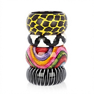 Ensemble de bracelets en céramique et résine au look tendance et haut de gamme, motifs animaliers et arc-en-ciel, faits à la main, élégants, unisexes, bracelets de mode pour femme - Product Image 1