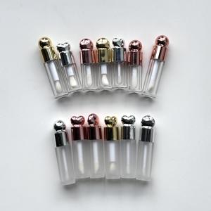 6ml Nouveau Design Transparent Lipgloss Conteneurs Baguette Transparente Avec Grande Biche Pied Lèvres Tube D'huile Or Couvercle Emballage Cosmétique en Stock - Product Image 4