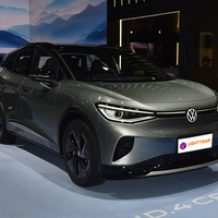 Nouveau V~W ID 4 CROZZ Véhicule Utilitaire Sportif Électrique Urbain