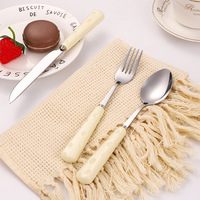 Ensemble de couverts en acier inoxydable de luxe moderne avec manches en céramique, lavable au lave-vaisselle, réutilisable, durable, pour les occasions de mariage
