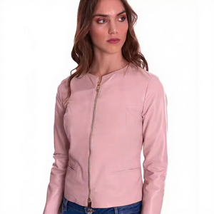 Chaqueta de cuero rosa auténtico para mujer, sin cuello, cuello redondo, de piel de oveja, con cremallera frontal, bolsillos laterales, corte ajustado, prendas de vestir personalizadas, nuevo estilo. - Product Image 1