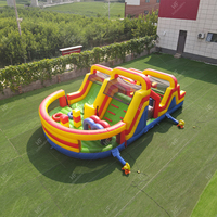 Parcours d'obstacles gonflable bleu et rouge pour enfants et adultes