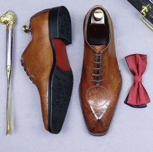 Chaussures habillées et décontractées pour hommes en cuir véritable, fabriquées à la main en Italie, confortables pour le bureau - Product Image 4