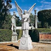 Statue d'ange féminine en marbre blanc naturel d'Italie, sculpture artisanale sur mesure grandeur nature pour la décoration extérieure de jardin et de maison