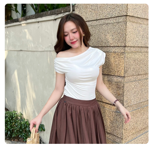 Haut asymétrique décontracté pour femme OEM, élégant, froncé, à manches courtes, coupe ajustée, en maille extensible respirante, style streetwear, vente en gros - Product Image 1