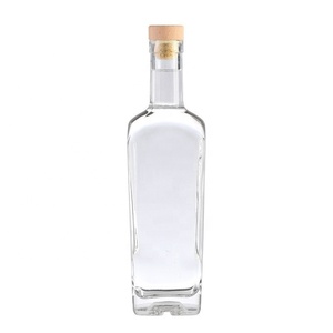Botella de Vidrio Super Flint Cuadrada de 750 ml, Ecológica, de Grado Alimenticio, con Logotipo Personalizado, Impresión Serigráfica para Licores (Ginebra, Vodka) - Product Image 3