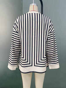 Camisa de manga larga estilo europeo y americano, nueva colección otoño 2026, camisa tipo cárdigan holgada a rayas para mujer - Product Image 6