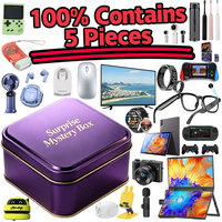 Coffret surprise de 5 pièces aléatoires contenant des gadgets technologiques variés tels que une caméra d'action, une bracelet connecté, un humidificateur d'air – Cadeau