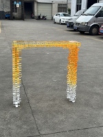 Table d'appoint en acrylique, table basse artistique en plexiglas empilable, table de hall en acrylique à dégradé de couleurs pour l'affichage en hôtel et en salle d'exposition