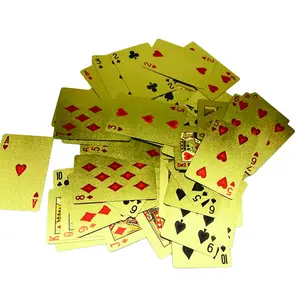 Cartes de poker en matière plastique dorée de haute qualité et de luxe, conception personnalisée, cartes à jouer en PVC durable en feuille d'or