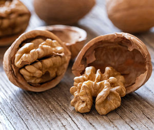 ถั่วอบแห้งวอลนัทออร์แกนิกทำจากเปลือกและเมล็ด | ถั่วสำหรับแปรรูปอาหารและส่งตรงจากโรงงาน - Product Image 1