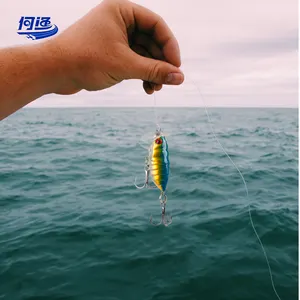Hard Plastic 1.5IN 3D Holographic Eyes Built-In Steel Balls Minnow Insect Cicada Lures Sharp Treble Hooks Fishing Bait Lure