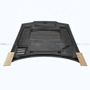 ฝากระโปรงหน้าคาร์บอนไฟเบอร์ทรง TS สำหรับ Nissan Skyline R33 GTR ปี 1993-1998 พร้อมช่องระบายอากาศ - Product Image 4