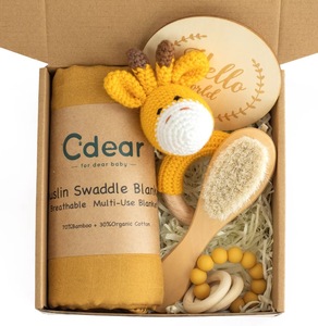 Sonajero de ganchillo de madera <span class=keywords><strong>para</strong></span> bebé, pulsera, toalla, Manta de algodón de doble cara, juego de baño <span class=keywords><strong>para</strong></span> recién <span class=keywords><strong>nacido</strong></span>, Caja de Regalos <span class=keywords><strong>para</strong></span> regalo de Baby Shower - Product Image 4