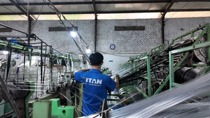 สลิงยกของอเนกประสงค์แบบแบน ความทนทานสูง ผลิตจากโพลีเอสเตอร์ 100% รับน้ำหนักได้ 10 ตัน ยาว 3 เมตร สำหรับงานอุตสาหกรรม นำเข้าจากเวียดนาม - Product Image 6