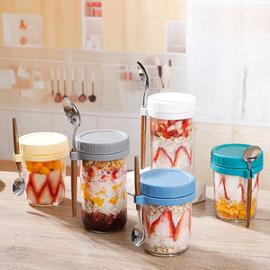 Pot en verre style Mason pour petit-<span class=keywords><strong>d</strong></span>éjeuner à l'<span class=keywords><strong>avoine</strong></span> <span class=keywords><strong>et</strong></span> <span class=keywords><strong>au</strong></span> <span class=keywords><strong>yaourt</strong></span> avec cuillère <span class=keywords><strong>et</strong></span> couvercle, pour lait <span class=keywords><strong>et</strong></span> confiture - Product Image 1