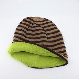 หมวกบีนนี่ถักลายทางสองด้านแบบไม่มีปีก นุ่ม สบาย อุ่น สำหรับฤดูหนาว รุ่น HKZB แบบสั่งทำพิเศษ - Product Image 2