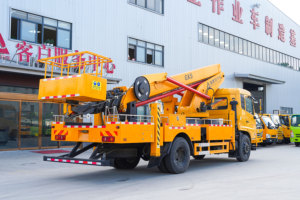 Camion nacelle télescopique Dongfeng Tianjin 32M, transmission manuelle diesel, neuf ou d'occasion disponible pour livraison immédiate - Product Image 6
