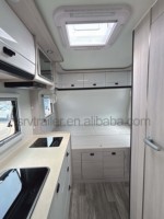 Mini-caravane de voyage tout-terrain de luxe moderne personnalisée pour 2 personnes, avec deux essieux et une charge utile de 900 kg