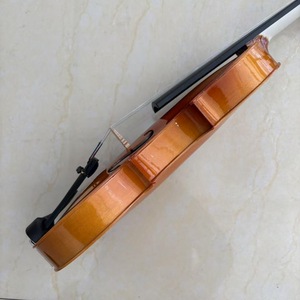 ไวโอลินรุ่นสำหรับผู้เริ่มต้นมาพร้อมกับชิ้นส่วนพื้นฐานในราคาที่เข้าถึงได้ - Product Image 5