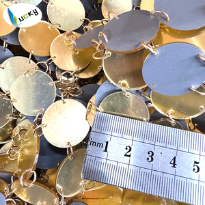 May mắn số lượng lớn 4 hoặc 2 lỗ Acrylic gương chuỗi nhựa spangle chuỗi ánh sáng màu vàng Acrylic Rhinestone chuỗi cho Ăn mặc - Product Image 3