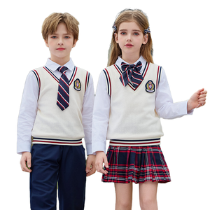 Vente en gros d'uniformes scolaires de haute qualité en trois pièces (gilet, chemise et pantalon) pour tous <span class=keywords><strong>les</strong></span> âges dans <span class=keywords><strong>les</strong></span> <span class=keywords><strong>écoles</strong></span> primaires et <span class=keywords><strong>secondaires</strong></span>. - Product Image 1