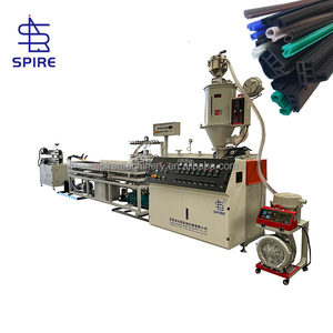 Ligne de production de profilés en plastique à vis unique personnalisée par <span class=keywords><strong>Spire</strong></span> Factory avec roulement et moteur pour la production de fils - Product Image 1
