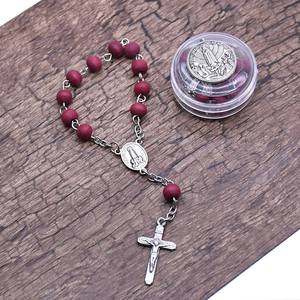 <span class=keywords><strong>Rosario</strong></span> de Madera con Fragancia, Diseño Cruzado Religioso, Brazalete Pequeño con Imágenes de Anime - Product Image 5