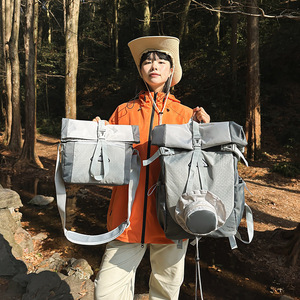 Mochila impermeable de nailon ligera y duradera, correa de hombro arqueada para hombres y mujeres, bolso de gran capacidad para viajes en bicicleta - Product Image 3