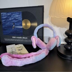 Couvre-oreilles en peluche personnalisés à oreilles de lapin colorées et chaudes pour le froid, avec coussin d'air, disponibles avec ou sans lumières - Product Image 6