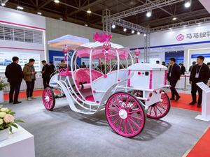 Voiture à quatre roues de style européen, calèche citrouille en fer forgé sur mesure pour princesse, idéale pour films et parcs d'attractions - Product Image 2