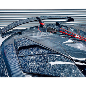 Rejillas de ventilación laterales traseras de fibra de carbono seca forjada para Lamborghini Aventador LP700 2011-2015 - Product Image 2