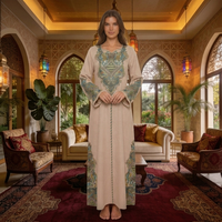 Robe Abaya de style arabe brodée de fleurs pour femmes, robe à manches longues, longueur cheville, taille unique, polyester, matière respirante