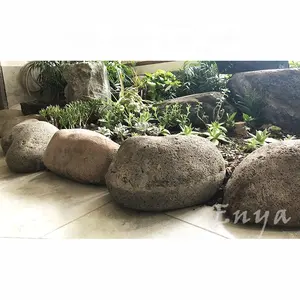 Rocce e massi di pietra del fiume del prato inglese all'ingrosso di grandi dimensioni, ornamenti per esterni da giardino rocce finte artificiali del paesaggio