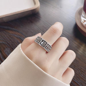 Ábaco del personaje Retro Day Battle Golden Fortune con anillo de apertura de diseño creativo y dinámico giratorio - Product Image 4